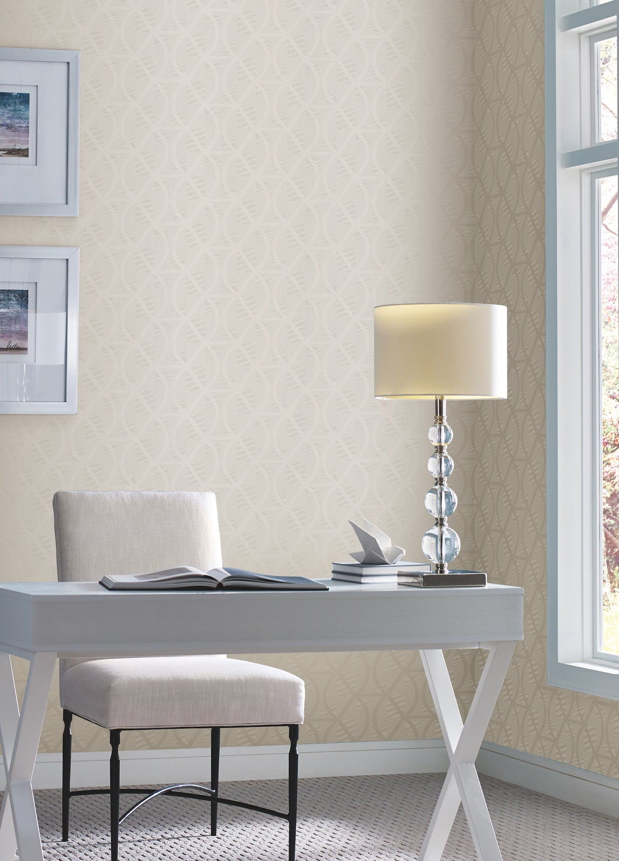 York CI2382 Opposites Attract Cream Wallpaper