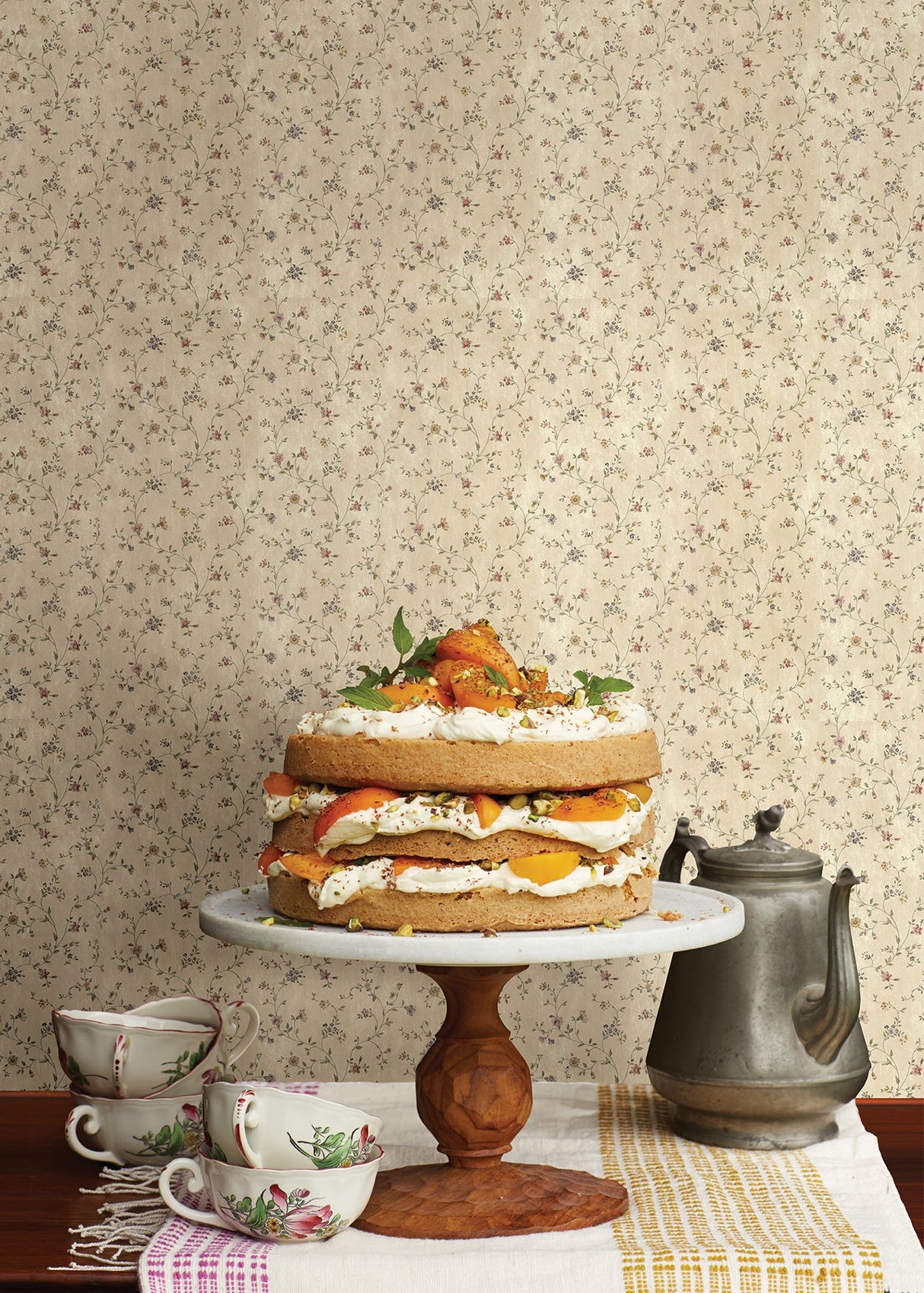 Chesapeake CTR44006 Shelby Rose Calico Floral Wallpaper