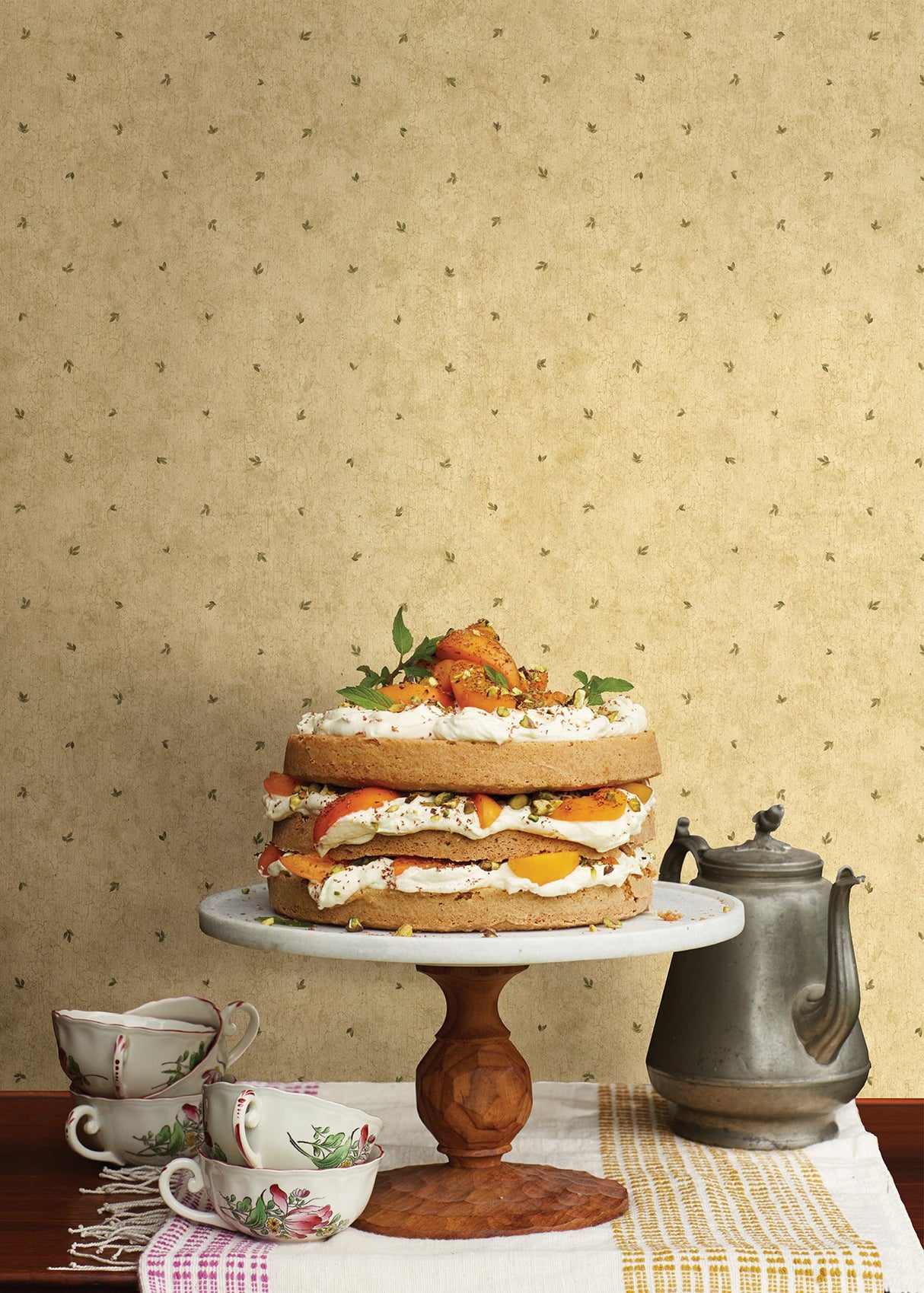 Chesapeake CTR44086 Shiloh Beige Falling Leaves Wallpaper