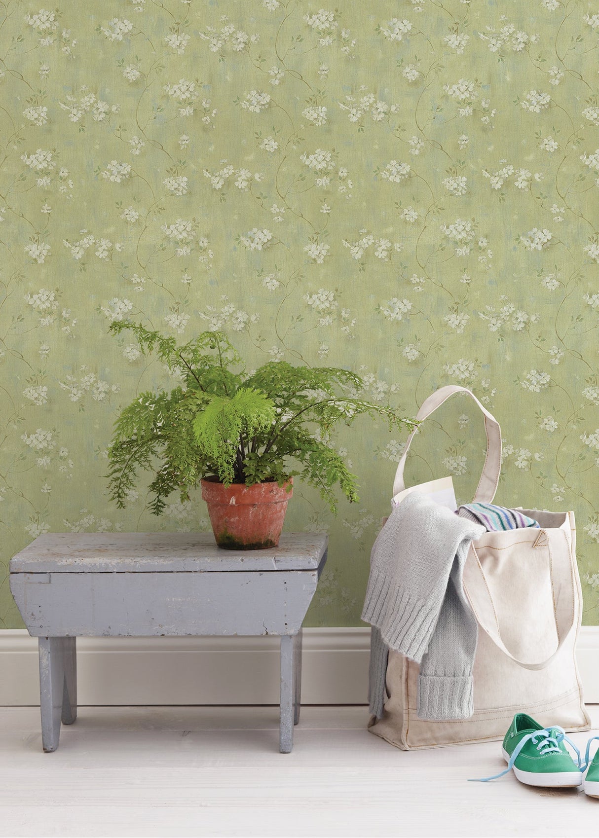 Chesapeake CTR44106 Dixie Green Floral Trail Wallpaper