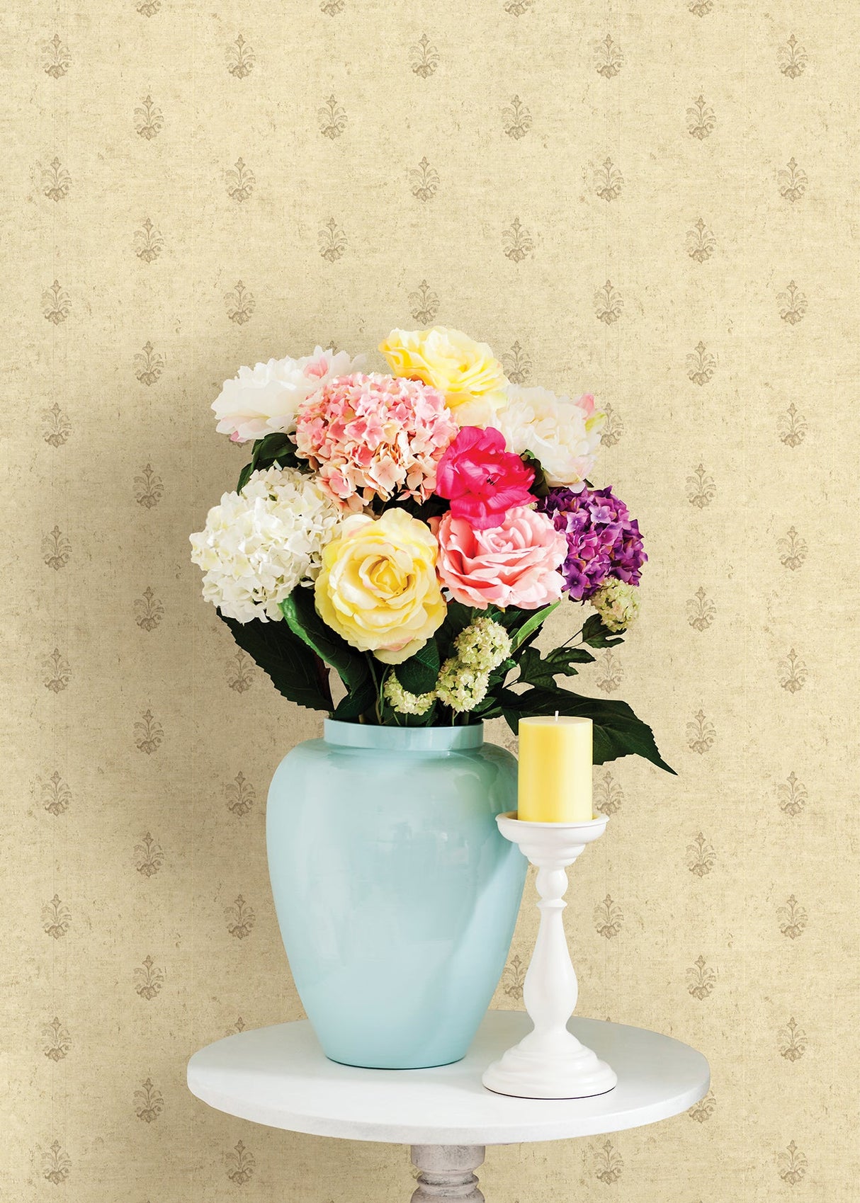 Chesapeake CTR64153 Bristol Wheat Medallion Toss Wallpaper