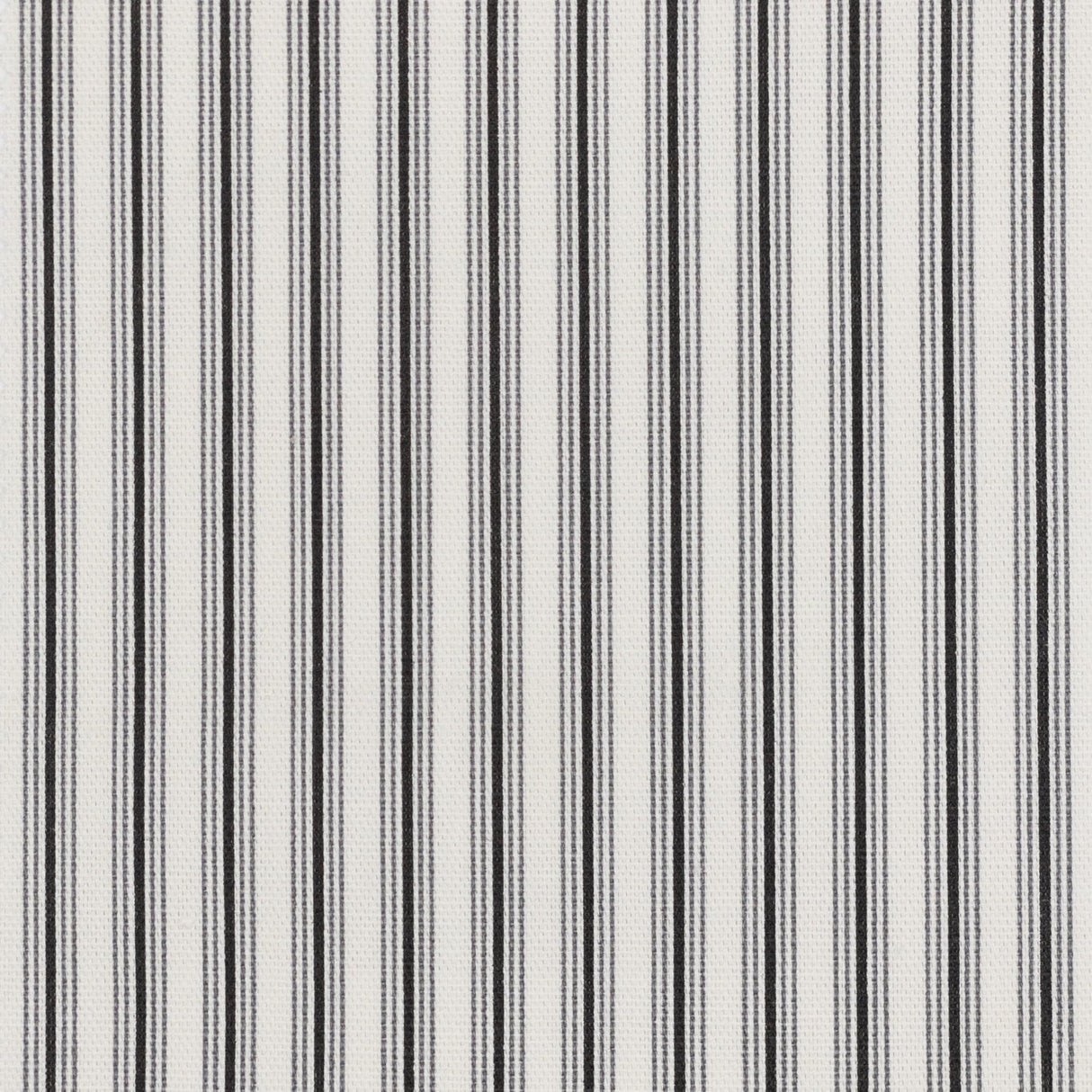 Eade's DALT-3-sample BLACK/CREAM