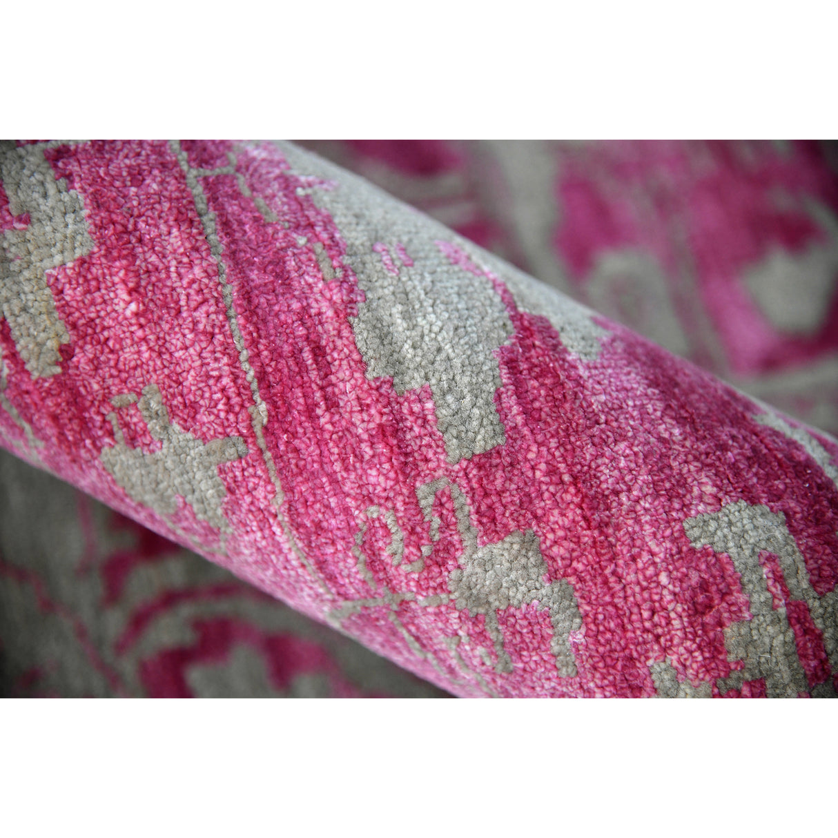 Amer Rugs DAZ-1 Dazzle Classic Medallion Area Rug