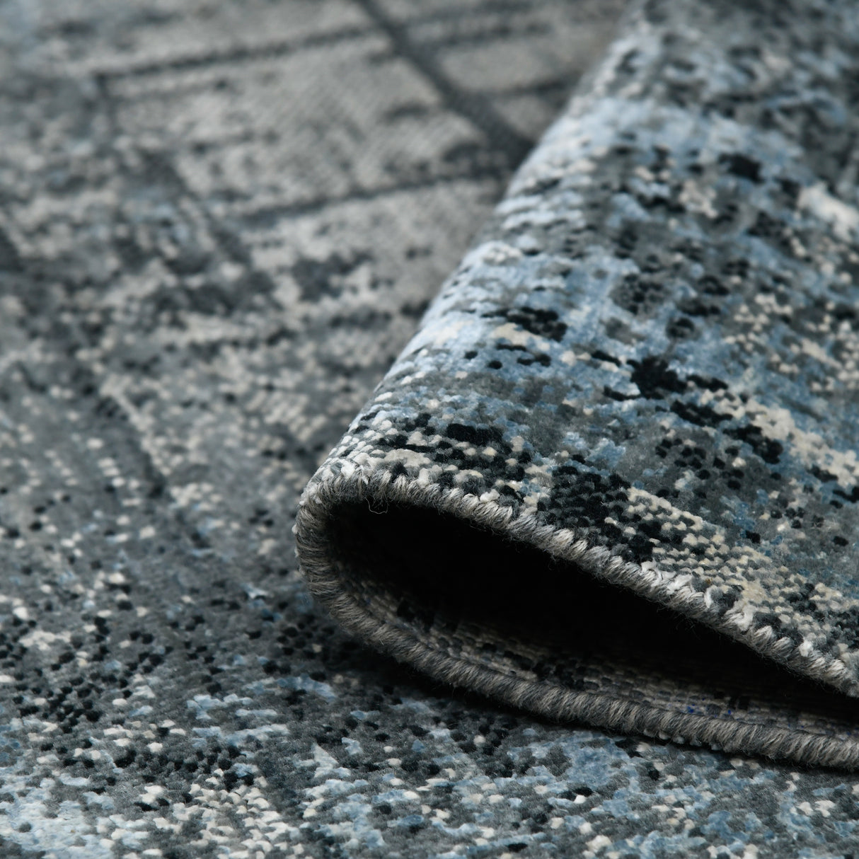 Amer Rugs DAZ-123 Dazzle Contemporary Area Rug