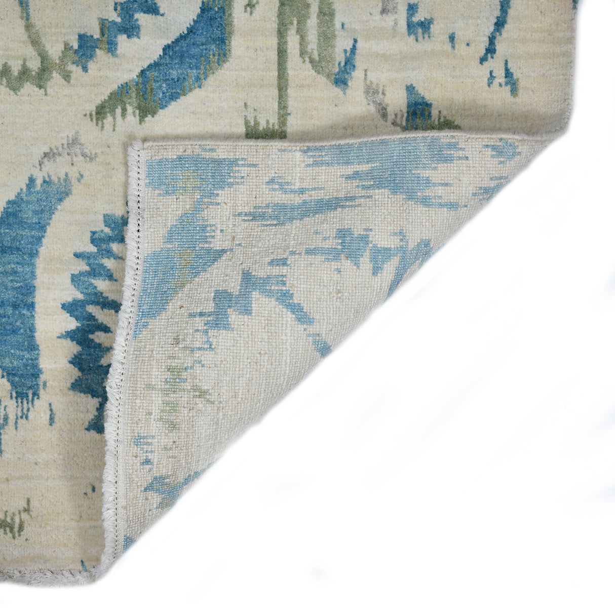 Amer Rugs DAZ-3 Dazzle Classic Floral Area Rug