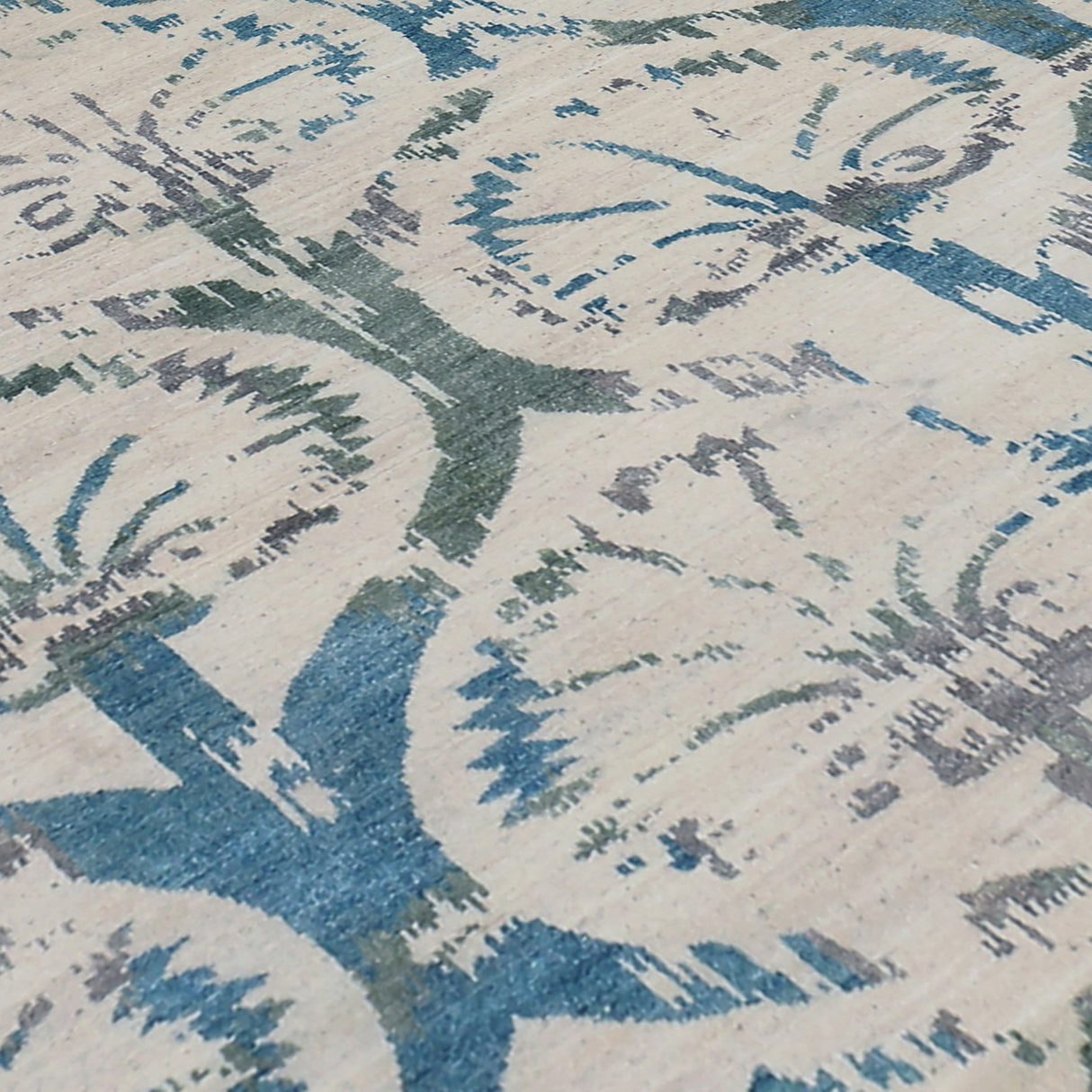 Amer Rugs DAZ-3 Dazzle Classic Floral Area Rug