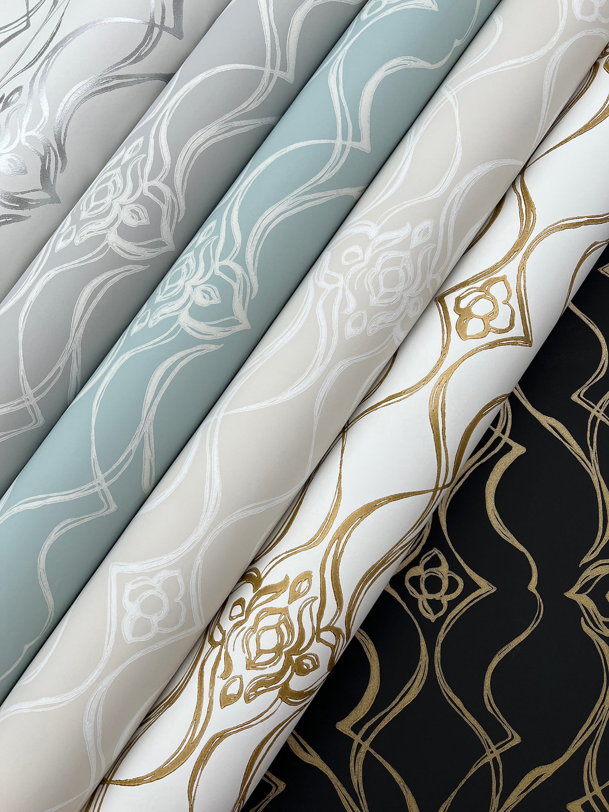 Eade’s Pirouette White & Gold