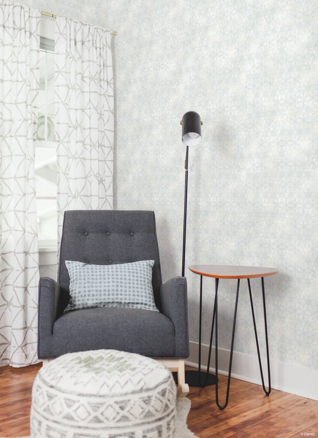 York DI0962 Disney Frozen 2 Snowflake White & Aqua Wallpaper