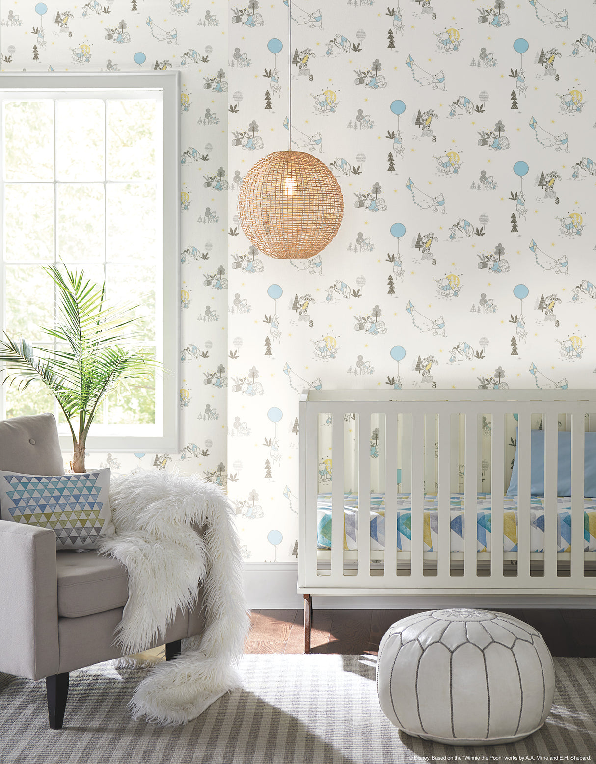 York DI0982 Disney Winnie the Pooh Playmates Yellow Wallpaper