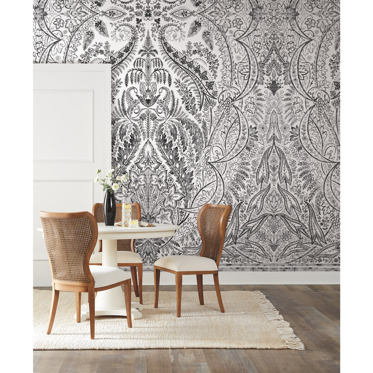 York DM4911M Jaipur Paisley Damas Black Wall Mural