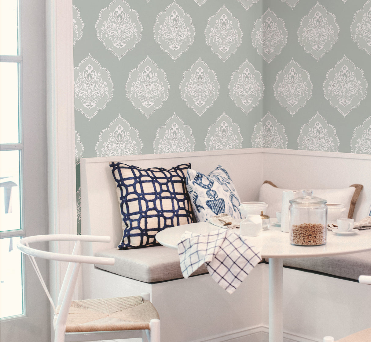 York DM4982 Signet Medallion Damask Green Wallpaper