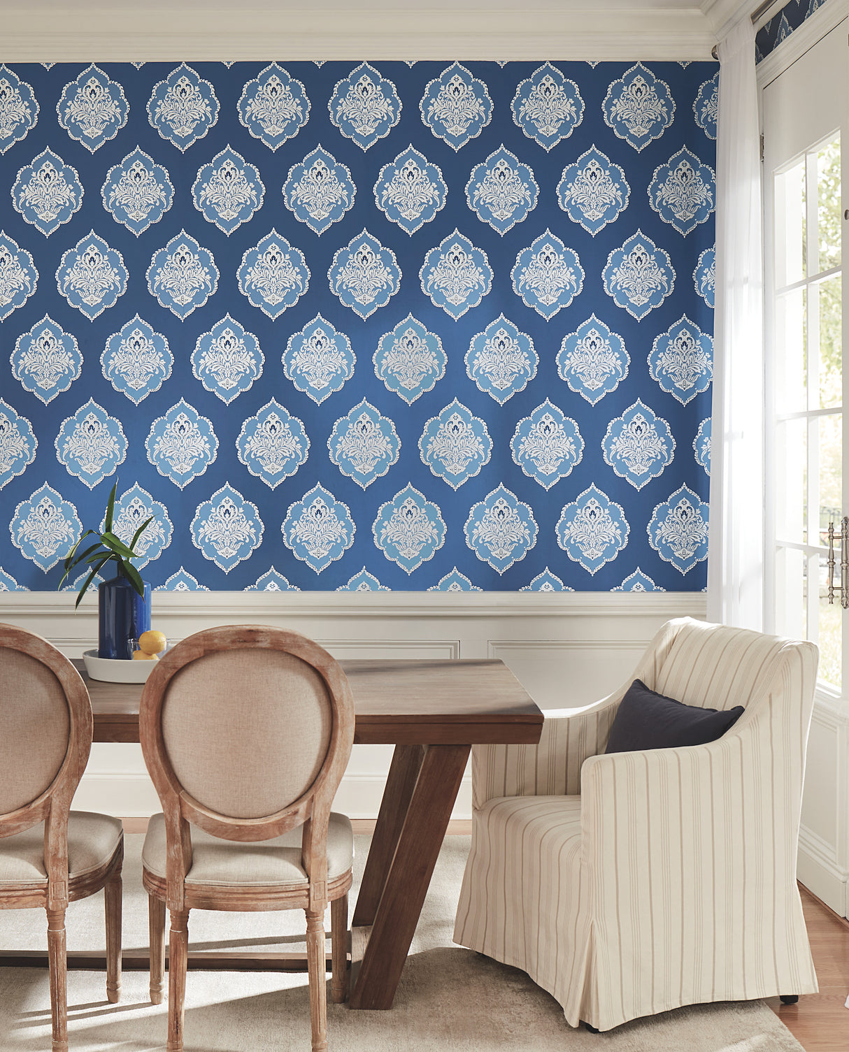 York DM4986 Signet Medallion Damask Blue Wallpaper