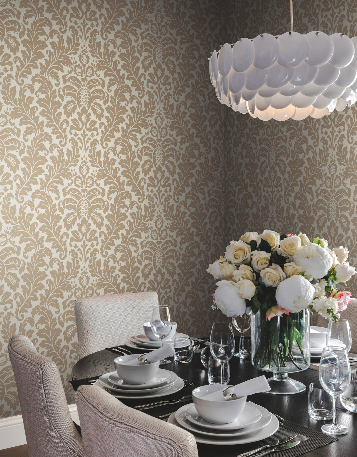 York DT5045 Modern Romance Gold Metallic Wallpaper
