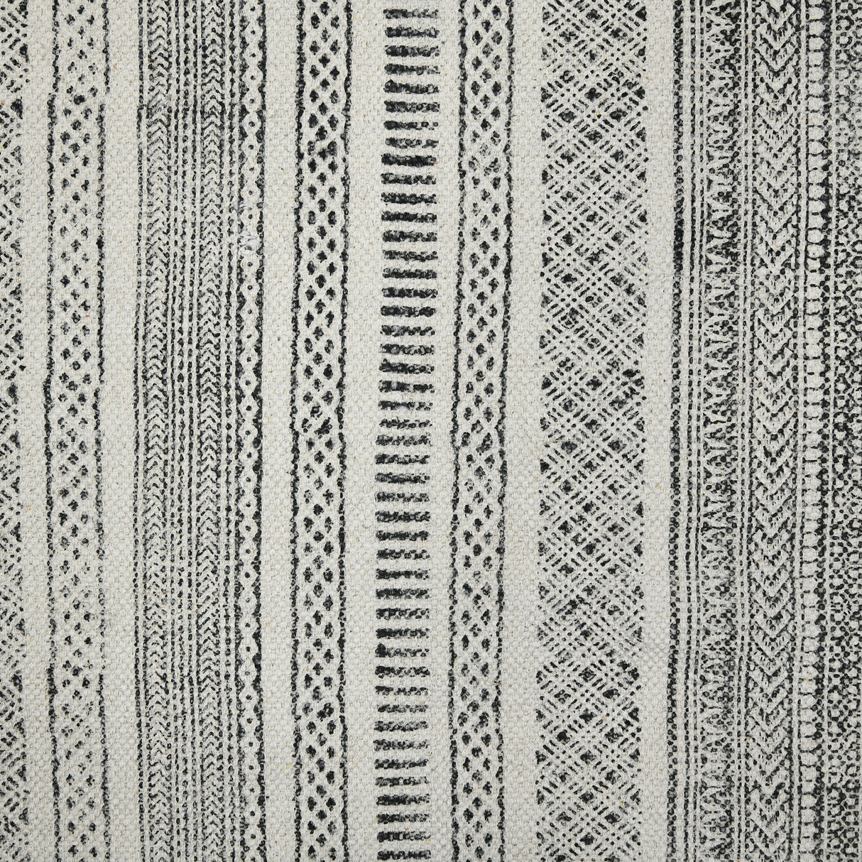 Amer Rugs DUN10508 Dune Distressed Geometric Charcoal 5' X 8' Area Rug