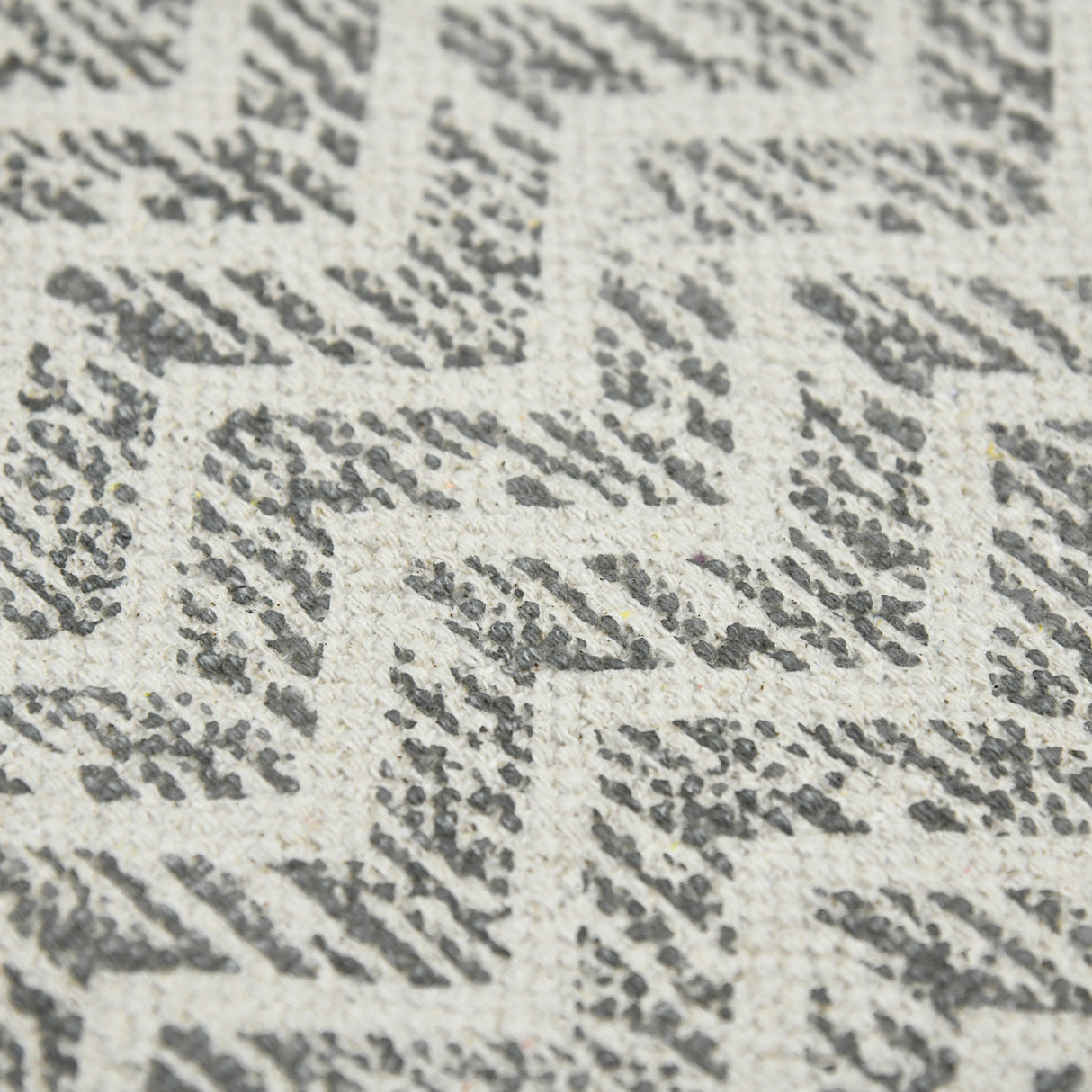 Amer Rugs DUN50508 Dune Distressed Geometric Gray 5' X 8' Area Rug