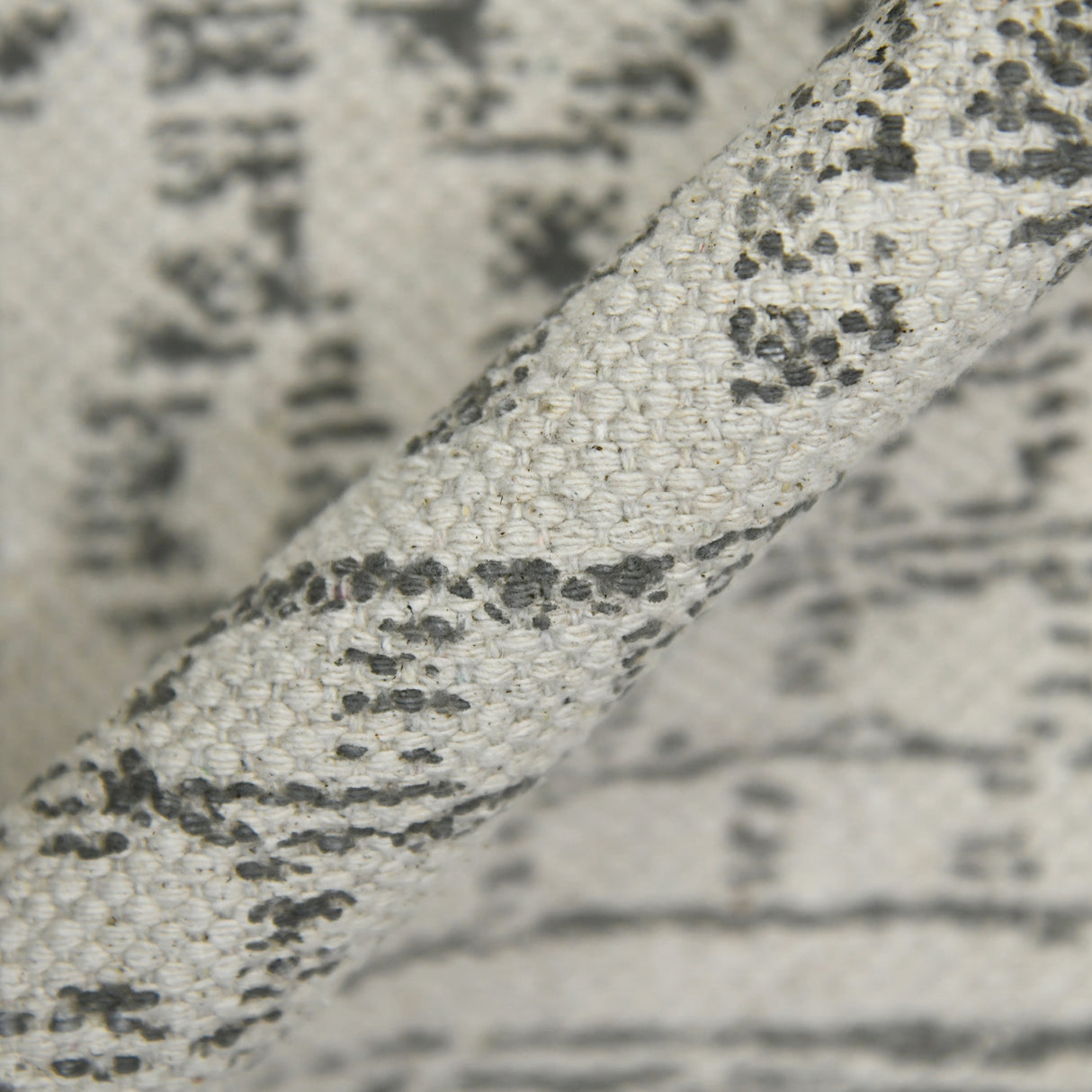 Amer Rugs DUN50508 Dune Distressed Geometric Gray 5' X 8' Area Rug