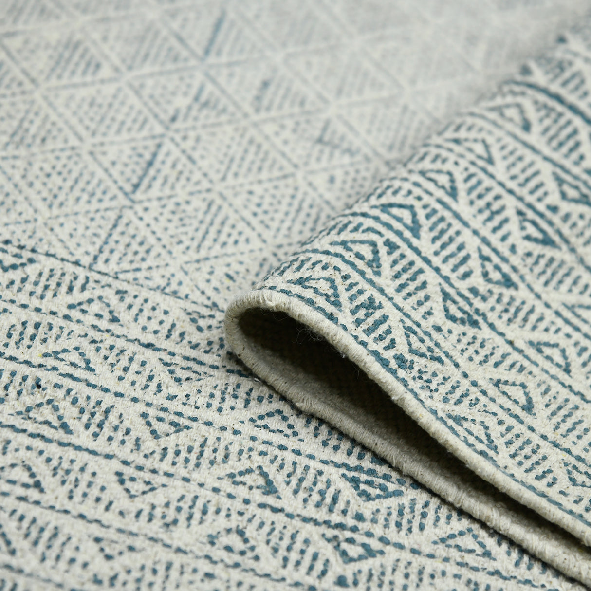 Amer Rugs DUN60508 Dune Distressed Geometric Blue 5' X 8' Area Rug