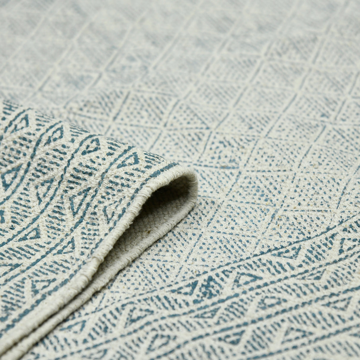 Amer Rugs DUN60508 Dune Distressed Geometric Blue 5' X 8' Area Rug