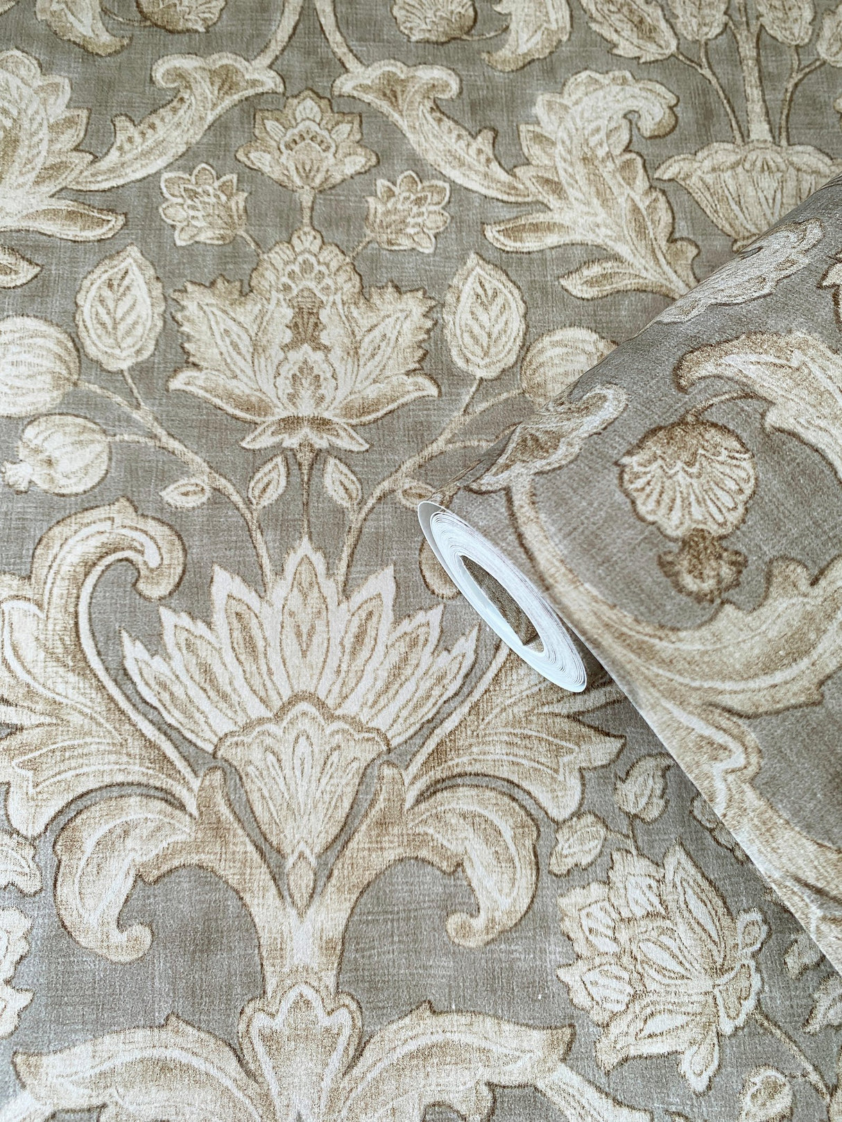 Eade's DWP0354-02-sample Bronze Brown