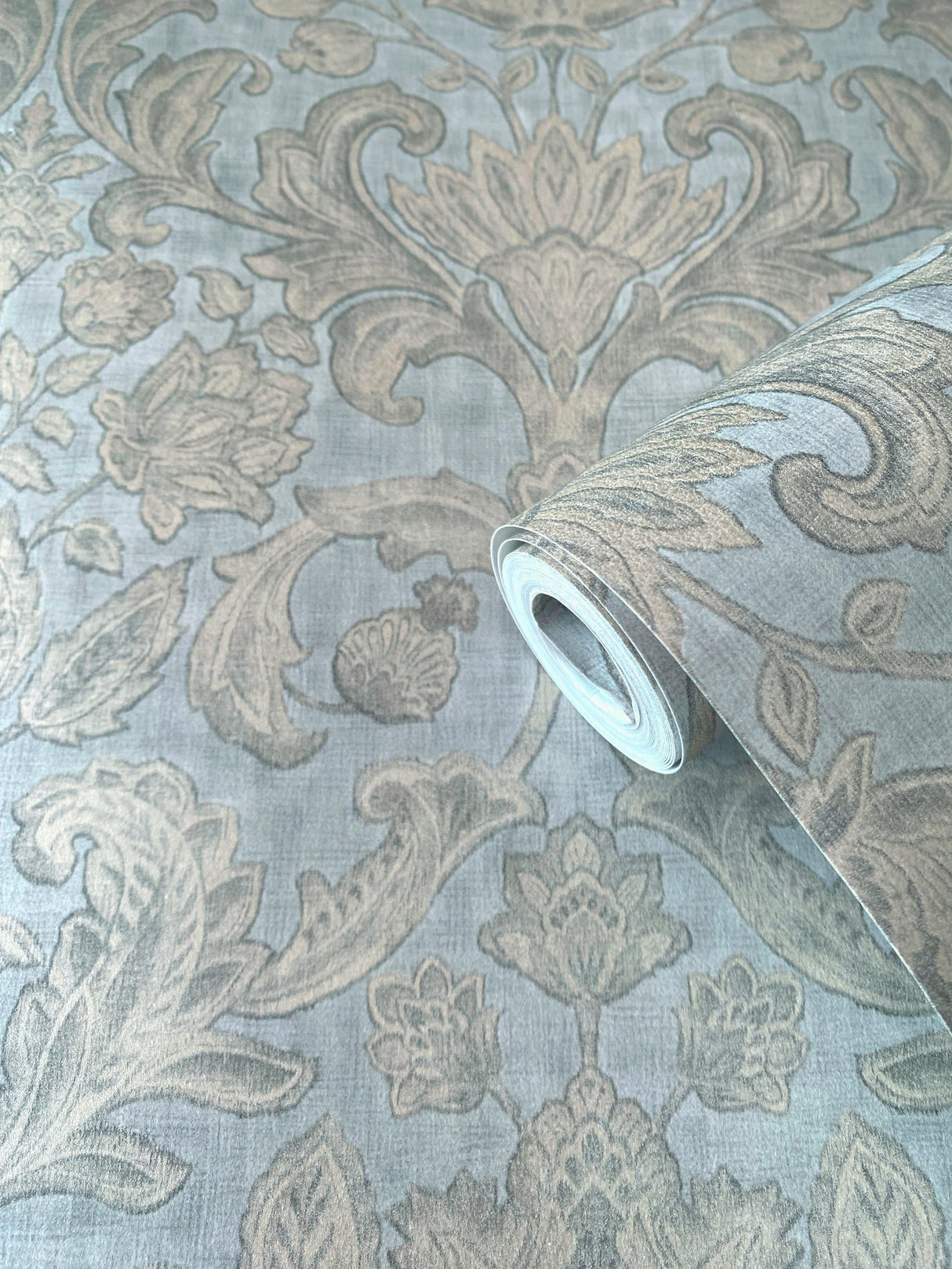 Eade's DWP0354-04-sample Silver Grey