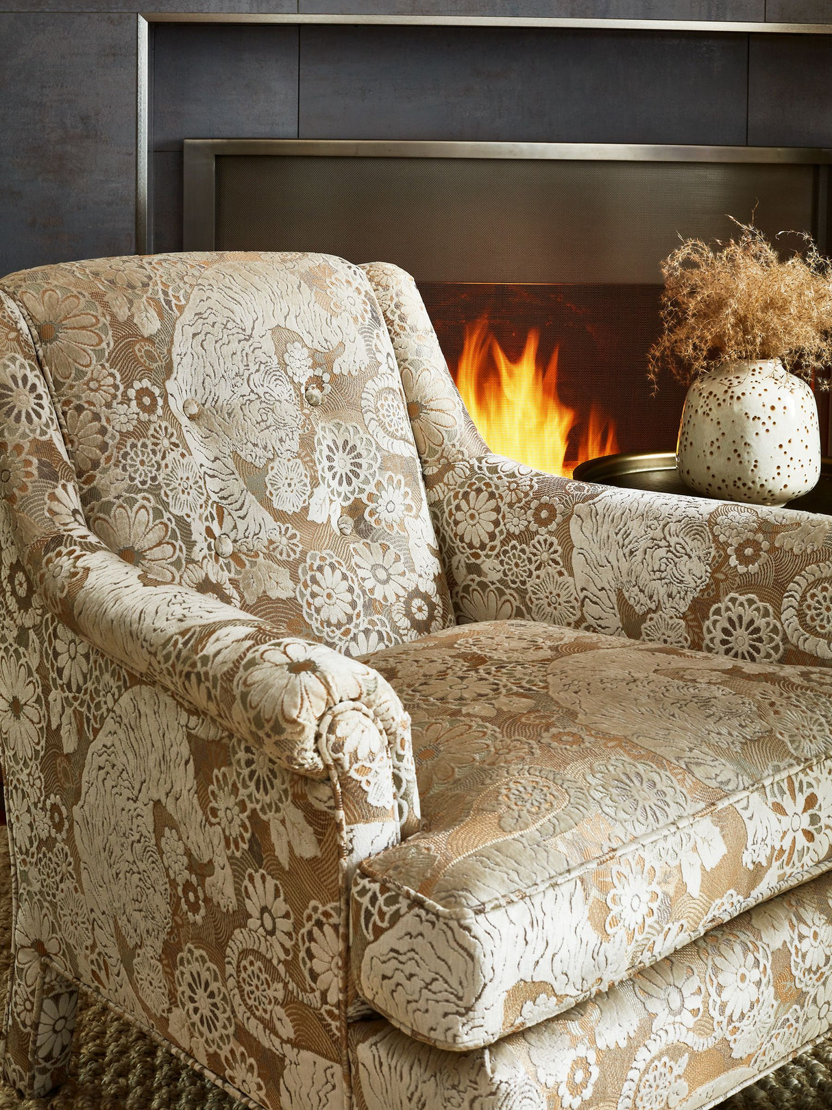Scalamandre EA 000118V1 WHITE TAWNY SIBERIAN TIGER Fabric - Eade's Wallpaper