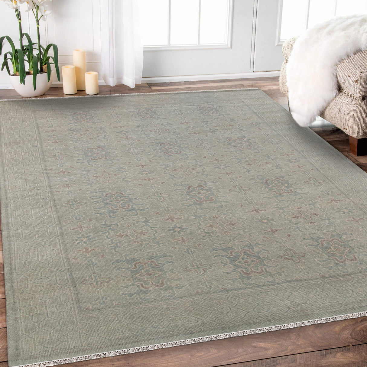 Amer Rugs EMP-1 Empress Classic Bordered Area Rug