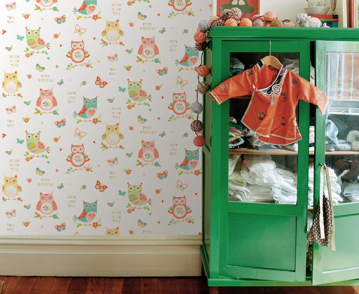 Fine Decor FD41923 Flynn White Owls Wallpaper