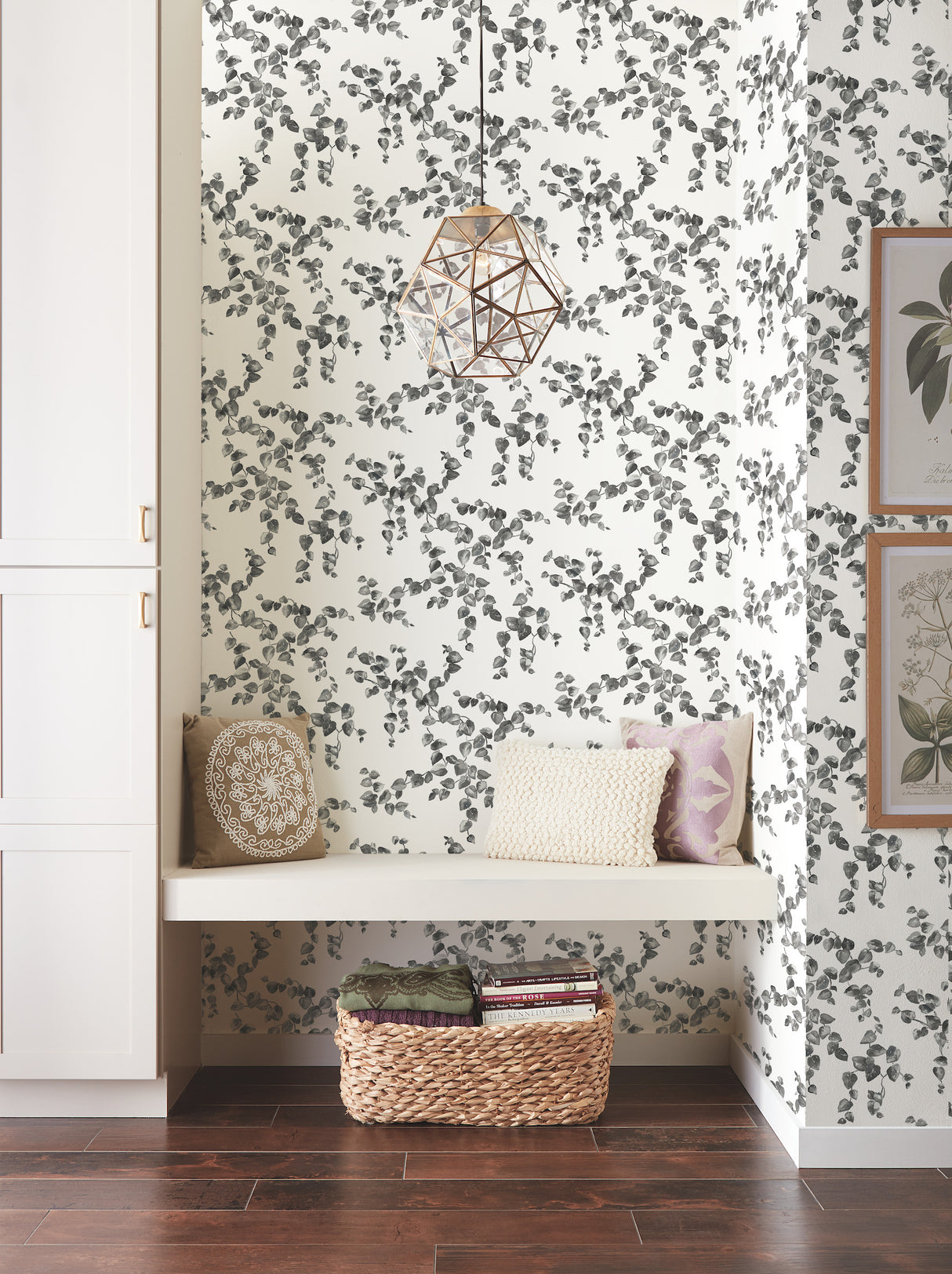 York FH4038 Creeping Fig Vine Black & White Wallpaper