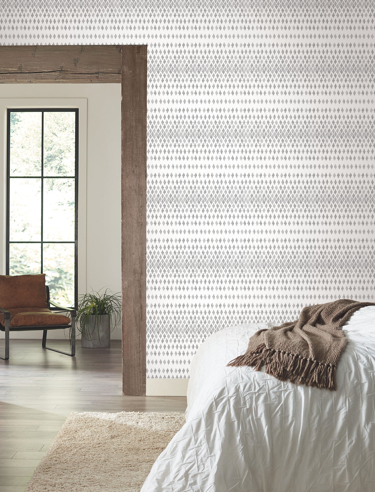 York FH4041 Diamond Ombre Black & White Wallpaper