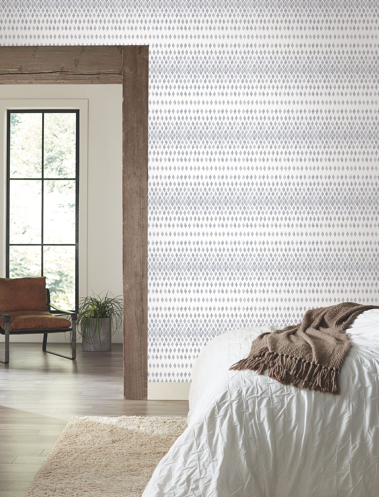 York FH4042 Diamond Ombre Navy & White Wallpaper