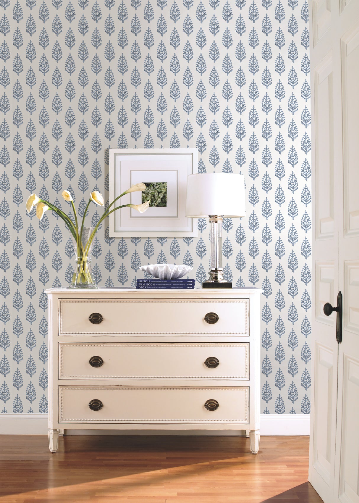 York FH4068 Paisley on Calico Blue Wallpaper