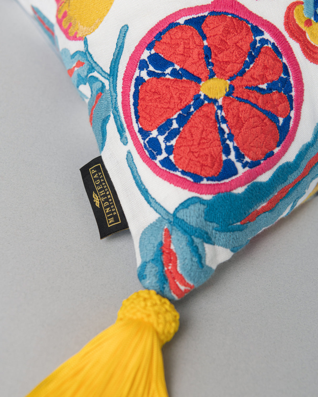 MindtheGap FIORI DI LIMONE Embroidered Cushion - Lifestyle Collection 2024