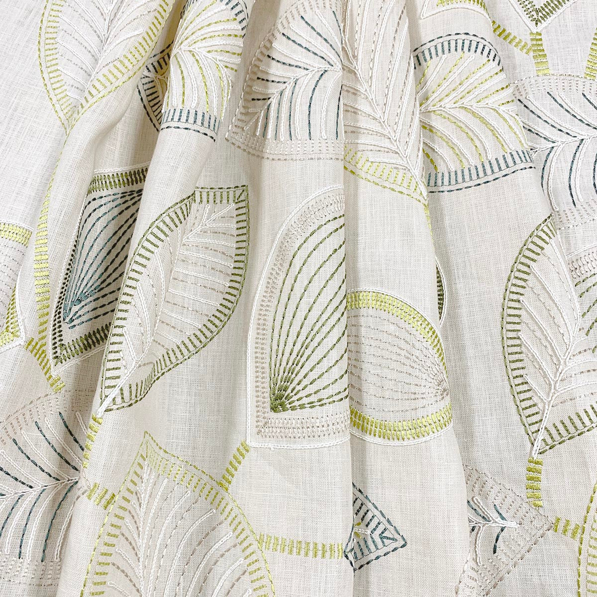 Eade’s FRONDE LIMO LIMO