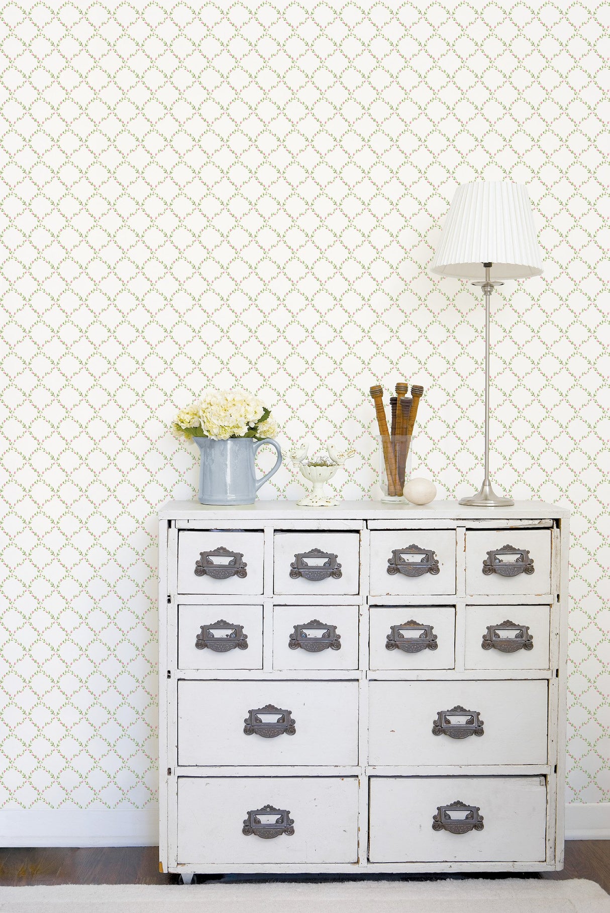 Eade's G67905-sample White