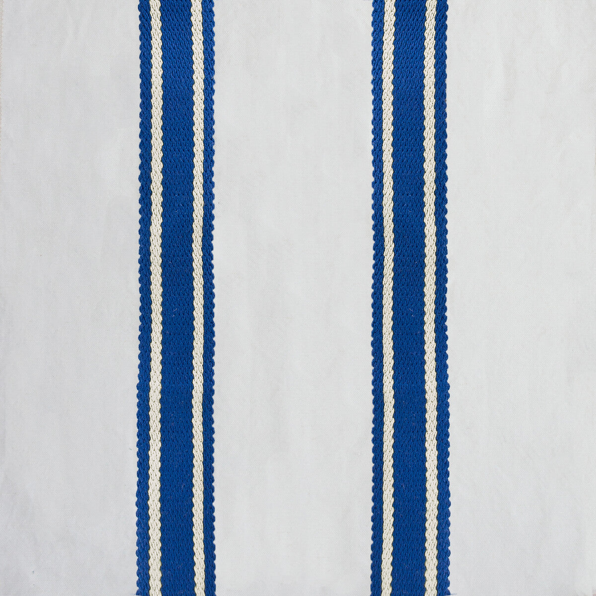 GASTON Y DANIELA GDT5599.003.0 CARACAS AZUL Fabric - Eade's Wallpaper