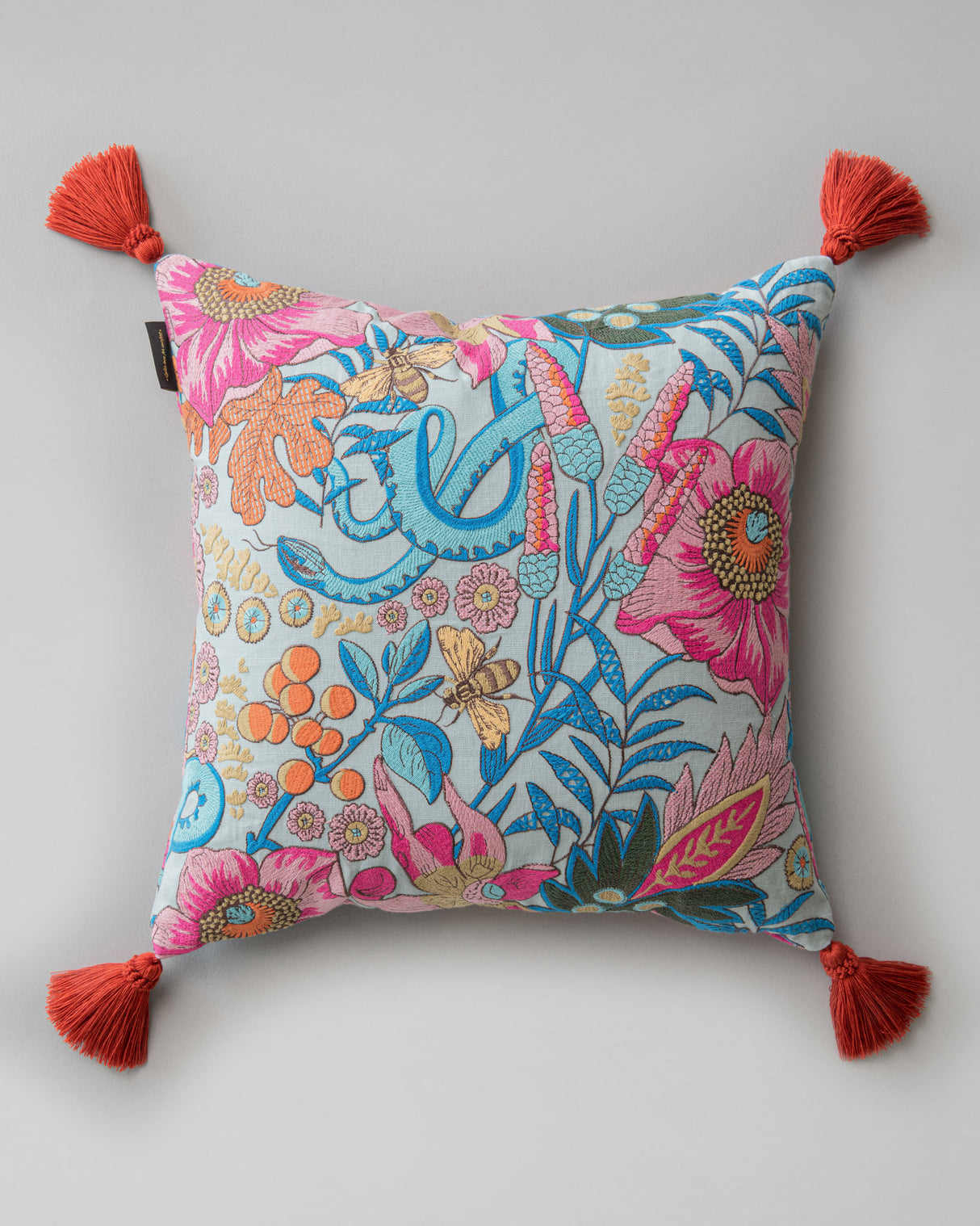 MindtheGap GIARDINO SEGRETO Embroidered Cushion - Lifestyle Collection 2024
