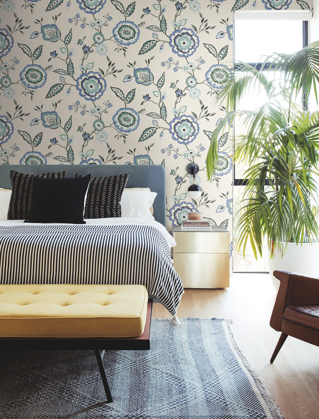 York GO8231 Dahlia Blooms Blue & White Wallpaper