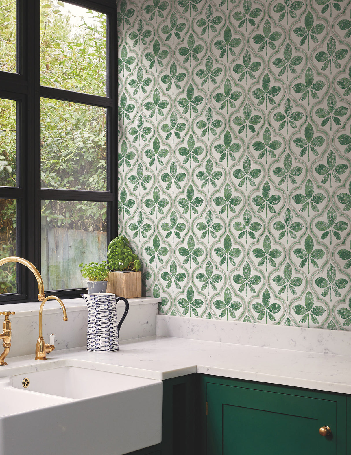 York GO8274 Sevilla Clover Wallpaper