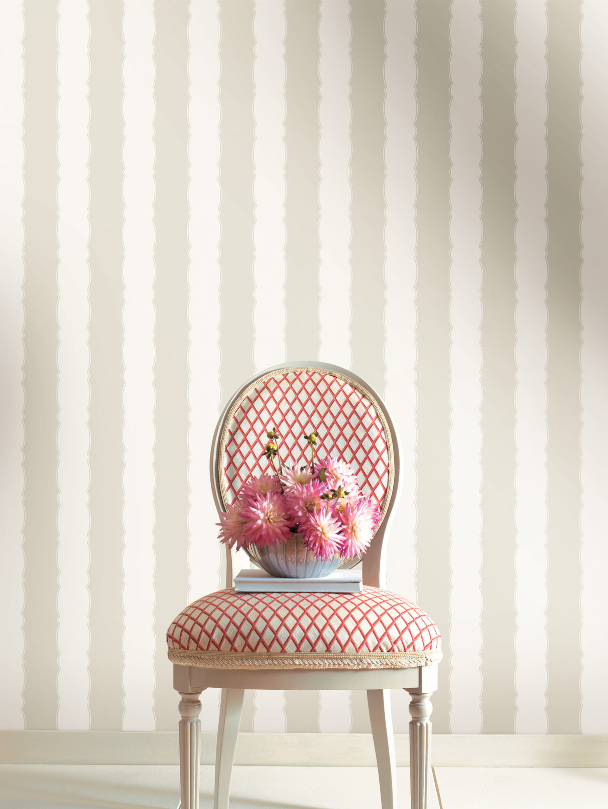 York GR6014 Scalloped Stripe Off White Wallpaper