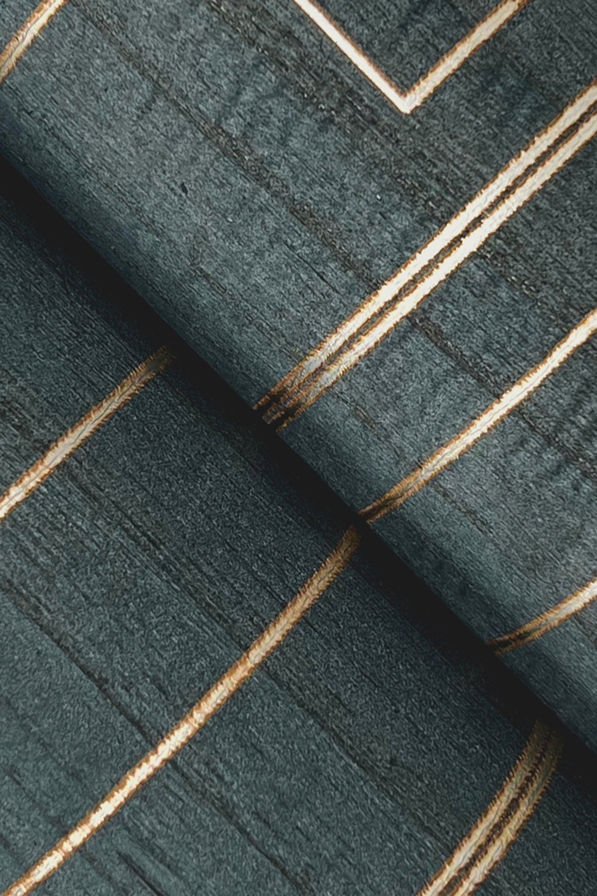 York GV0258 Inlay Line Peacock Wallpaper