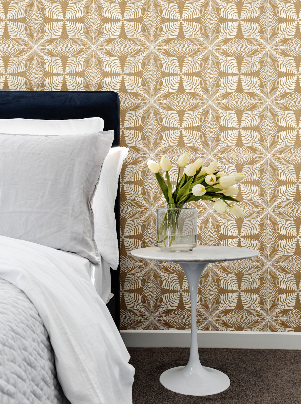 York HC7545 Roulettes Gold Wallpaper