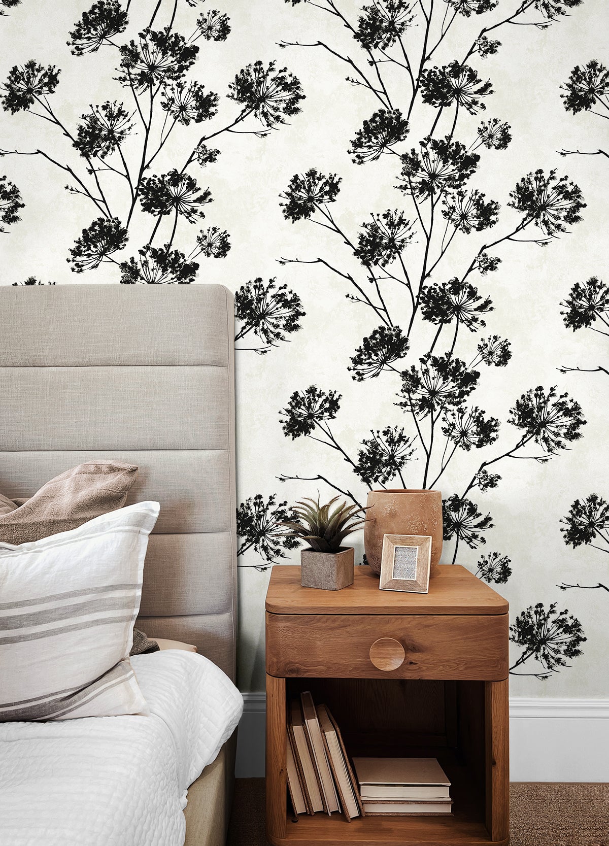 Harry & Grace HG12100 Wallpaper - Eade's Wallpaper & Fabric