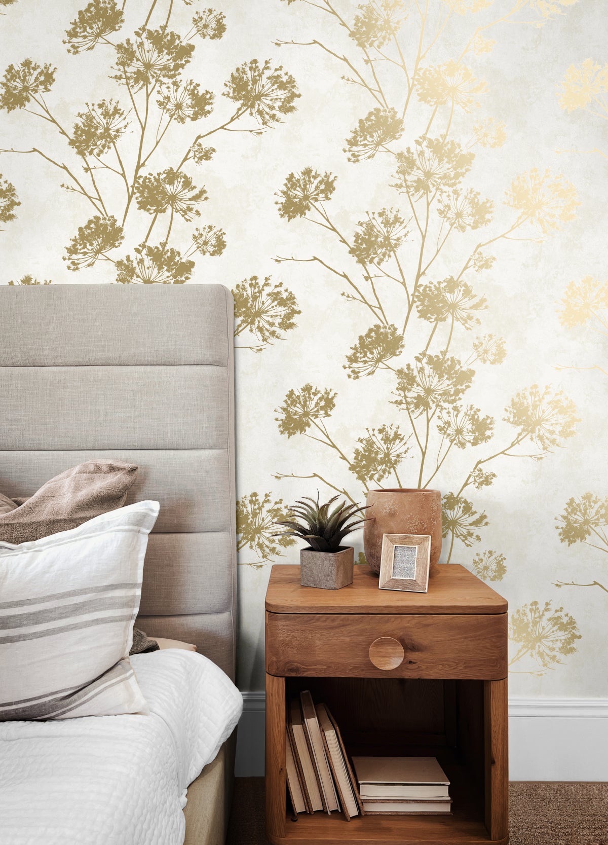 Harry & Grace HG12105 Wallpaper - Eade's Wallpaper & Fabric