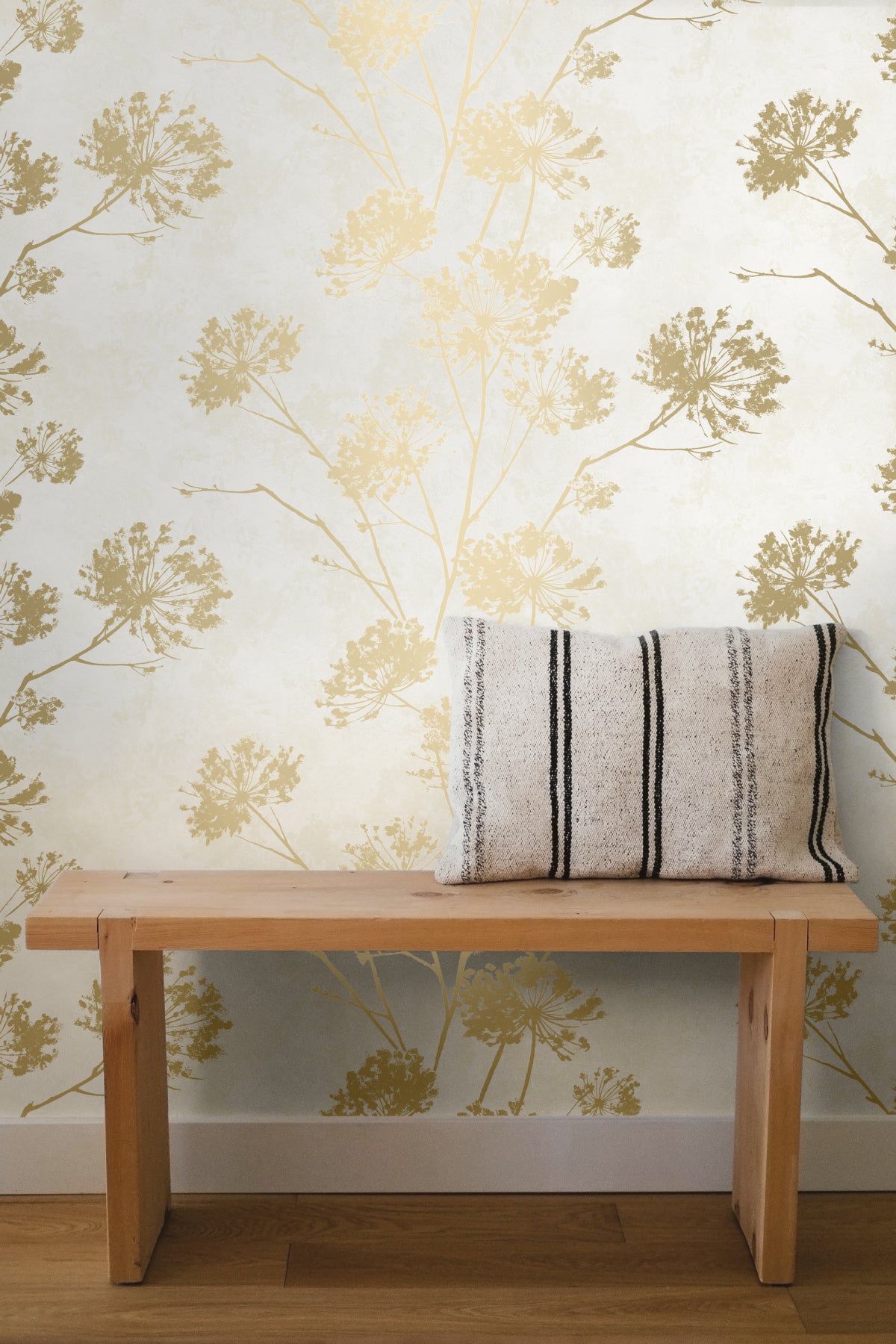 Harry & Grace HG12105 Wallpaper - Eade's Wallpaper & Fabric