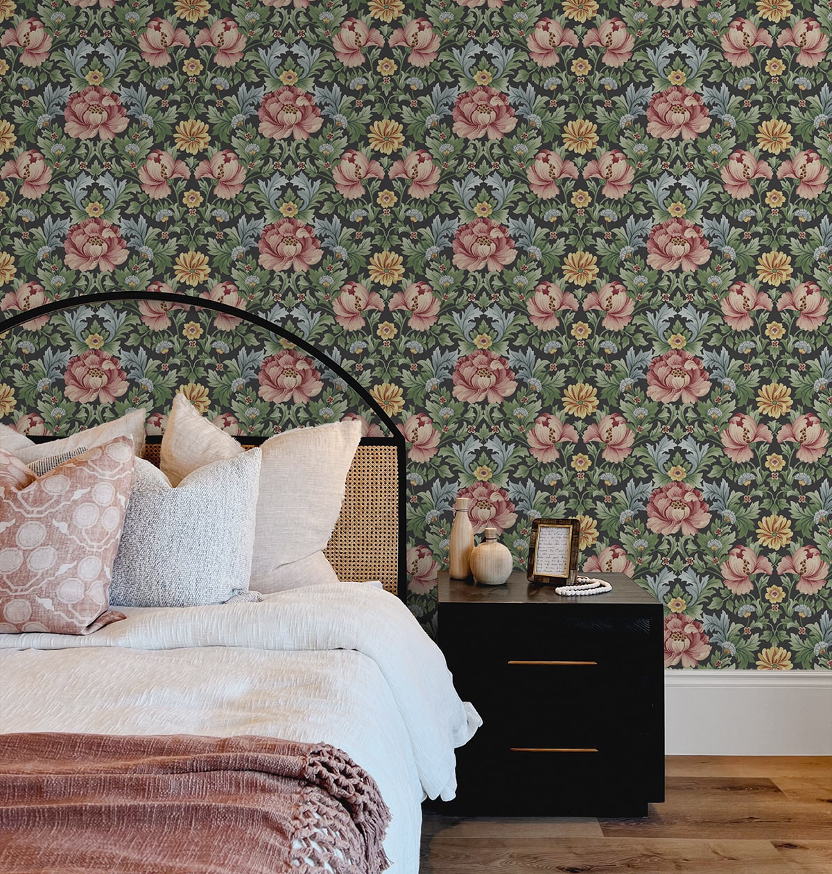 Harry & Grace HG12601 Wallpaper - Eade's Wallpaper & Fabric