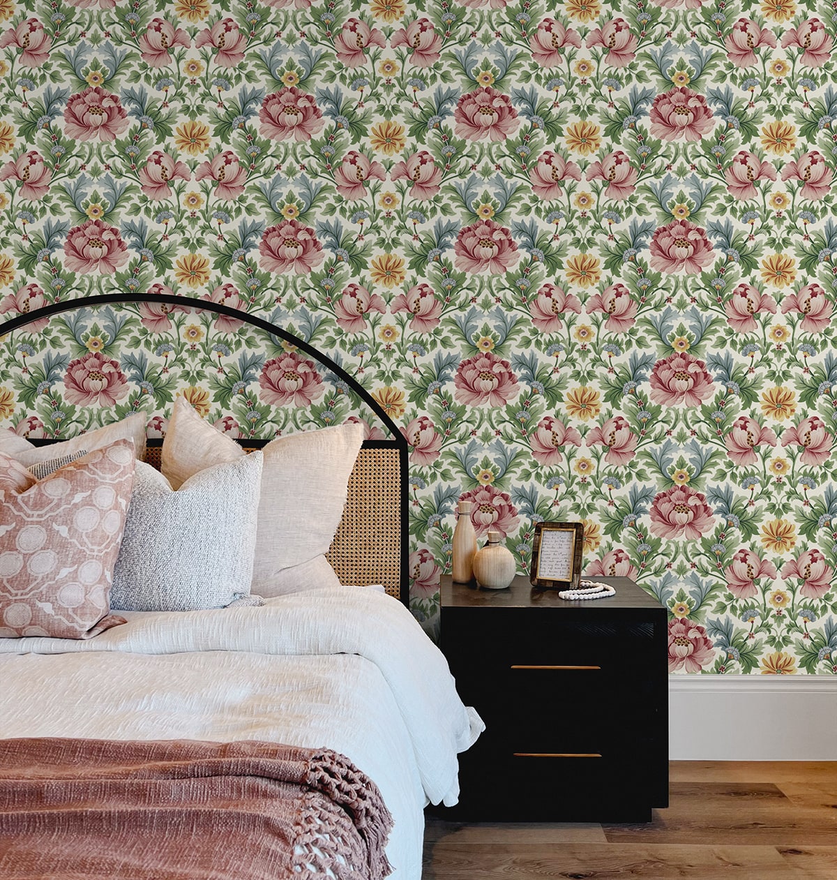 Harry & Grace HG12611 Wallpaper - Eade's Wallpaper & Fabric