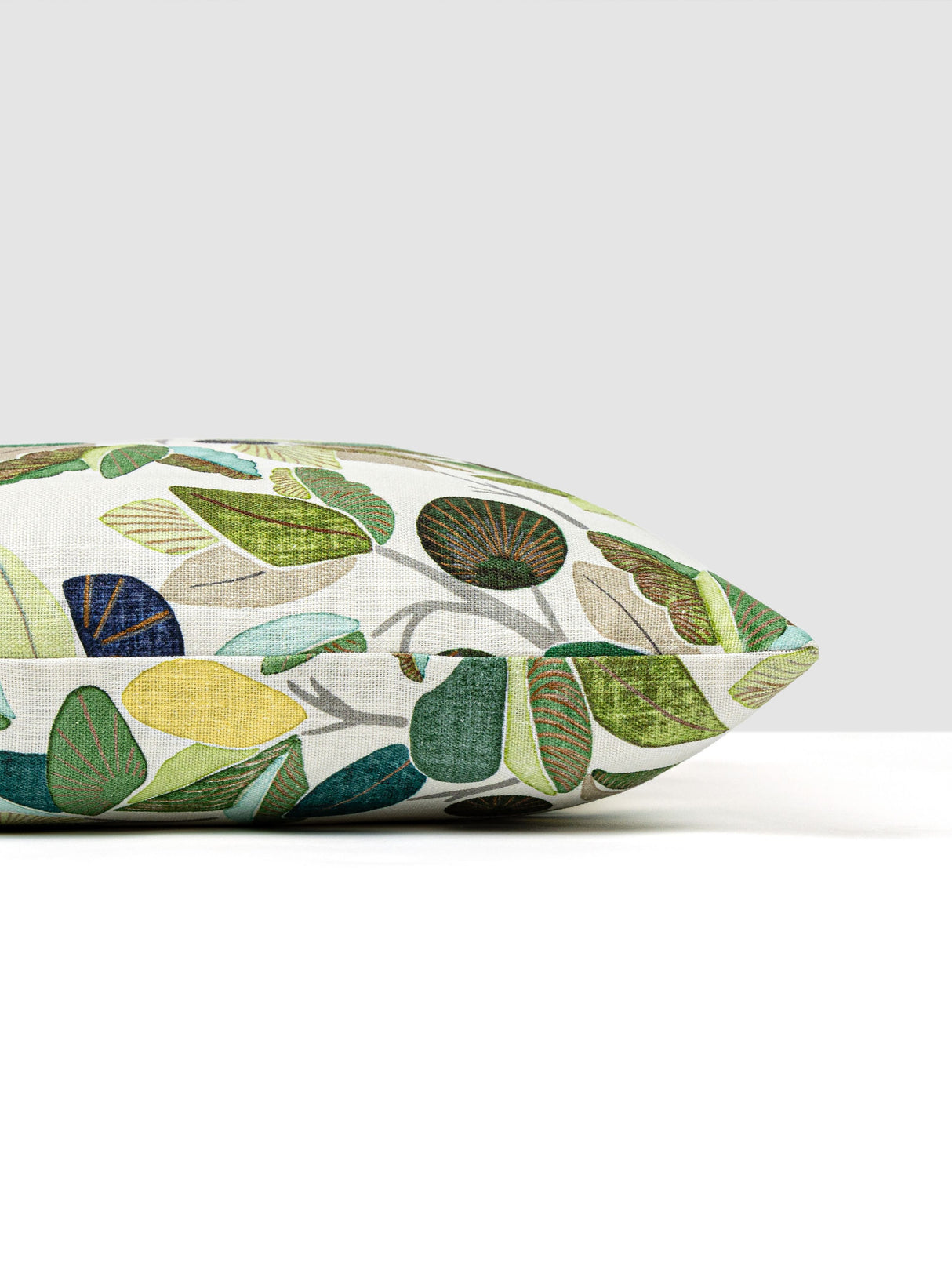 Scalamandre HN 0001SDDK16657 LINDEN PILLOW - Pillow Collecti