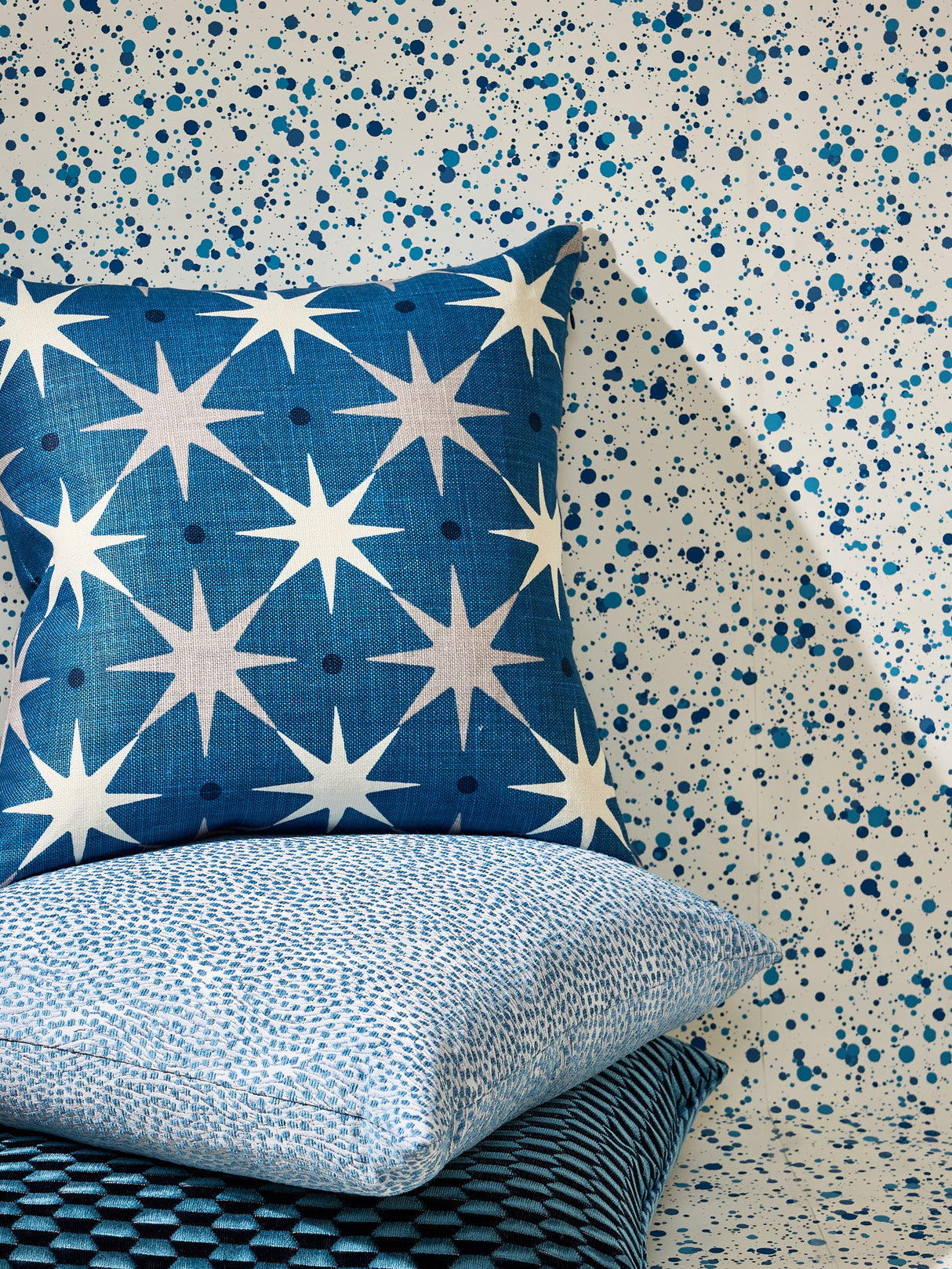 Scalamandre HN 0004STARPILL STAR POWER PILLOW - Pillow Colle