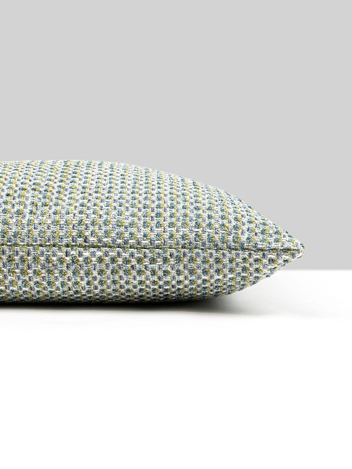 Scalamandre HN 0006SDDK27333 HEATHERTON PILLOW - Pillow Coll