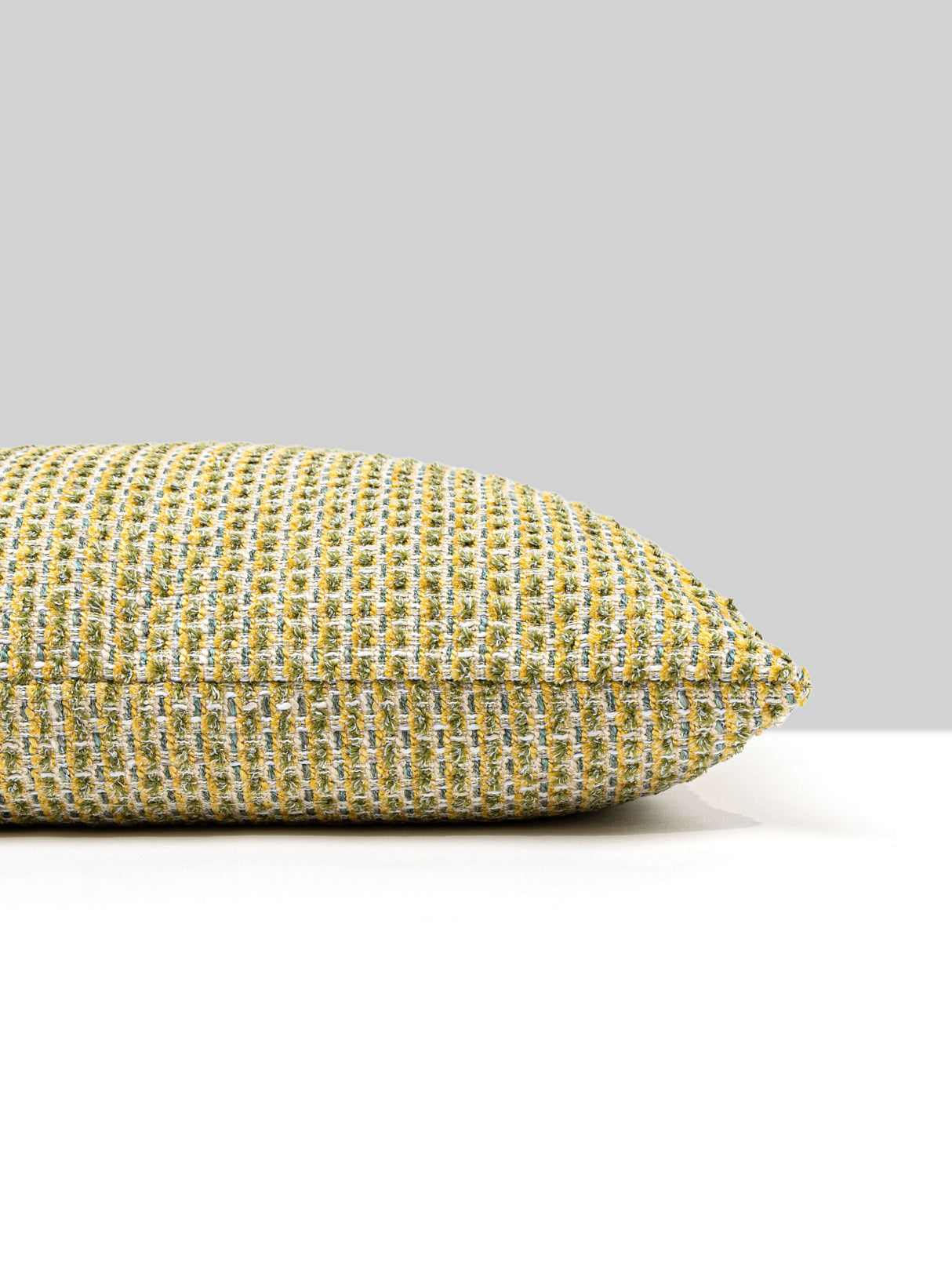 Scalamandre HN 0013SDDK27333 HEATHERTON PILLOW - Pillow Coll